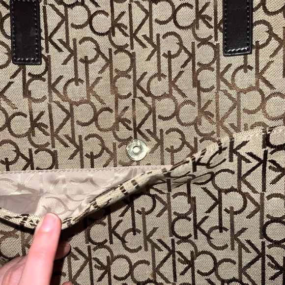 Calvin Klein Bag - Picture 3 of 10